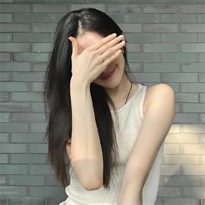 朦胧的山荷叶